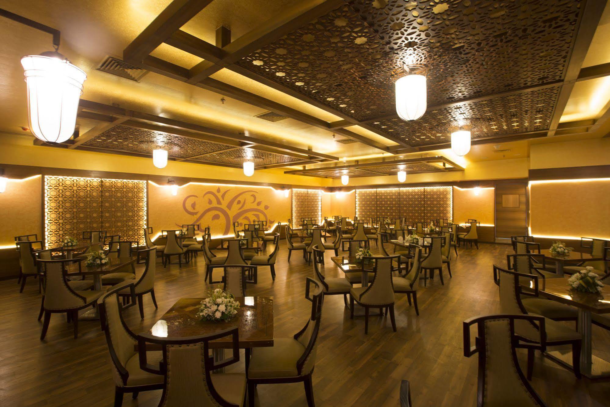 Eskay Resorts Mumbai Exterior photo