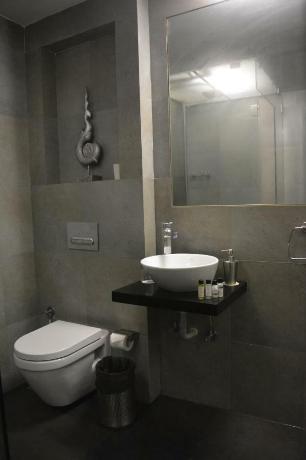 Eskay Resorts Mumbai Exterior photo